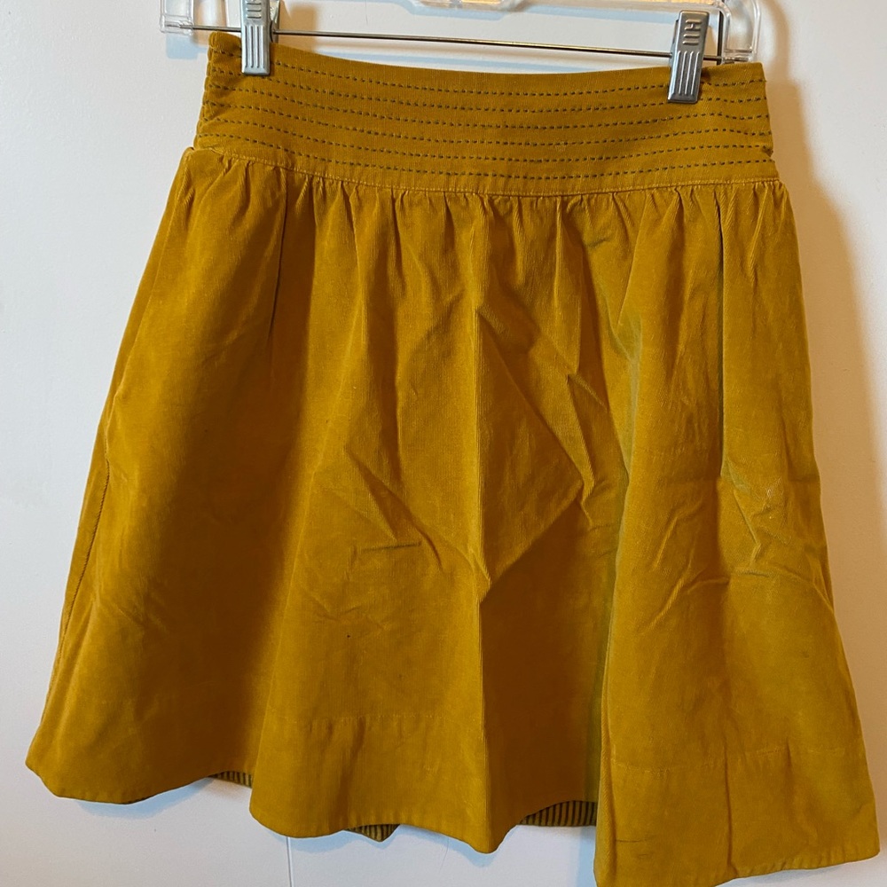 Anthropologie skirt in Mustard Yellow size 4